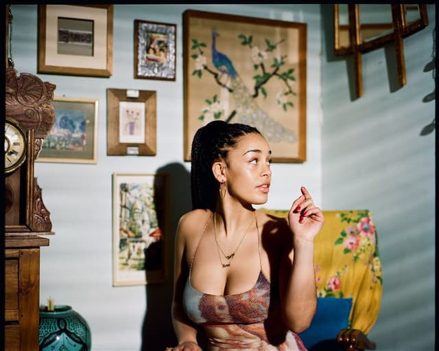 Jorja Smith gallery photo 4
