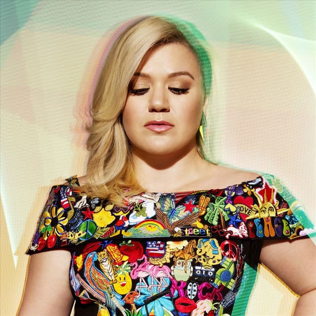 Kelly Clarkson gallery photo 6