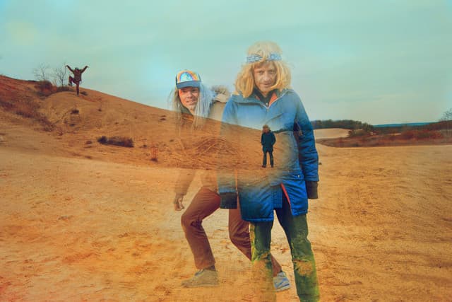 Lightning Bolt gallery photo 7