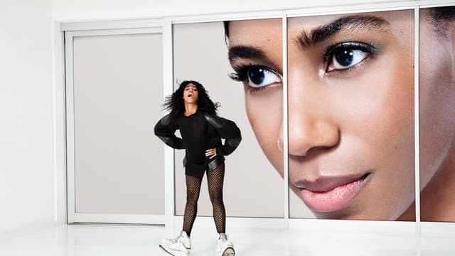 Santigold gallery photo 4
