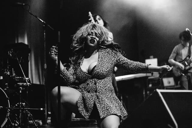 Pleasure Venom gallery photo 3