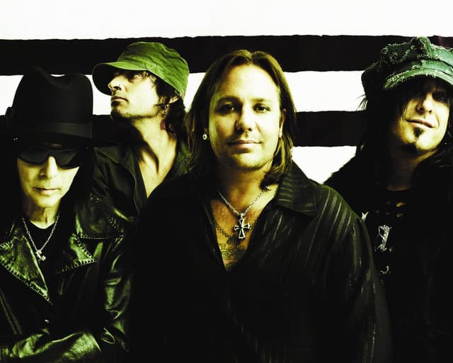 Mötley Crüe gallery photo 5