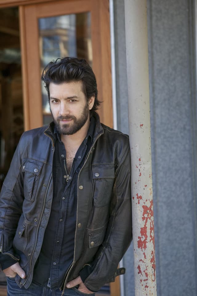 Bob Schneider gallery photo 3