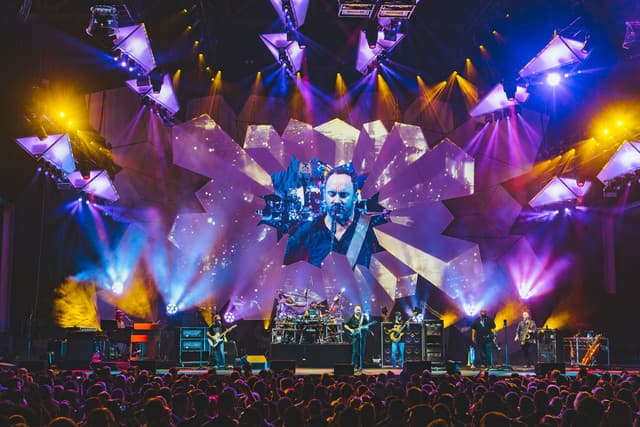 Dave Matthews Band gallery photo 3