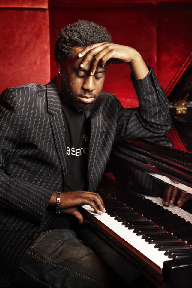 Robert Glasper gallery photo 8
