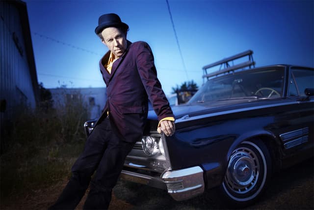 Tom Waits gallery photo 5