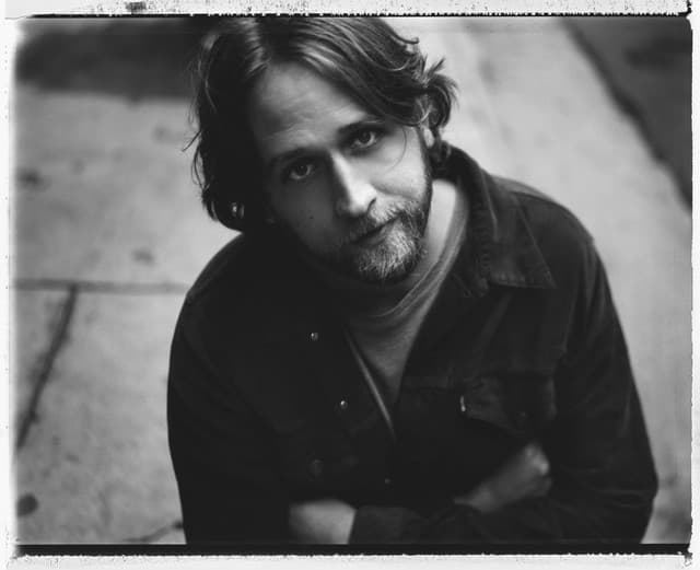 Hayes Carll gallery photo 8