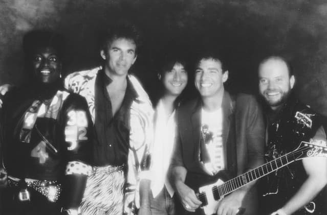 Journey gallery photo 8