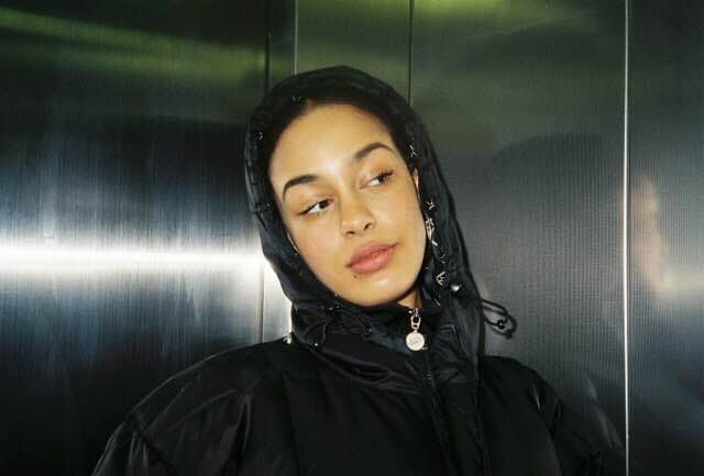 Jorja Smith gallery photo 5