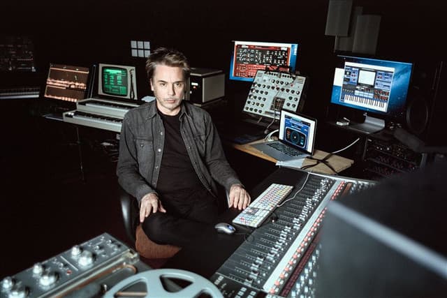 Jean-Michel Jarre gallery photo 3