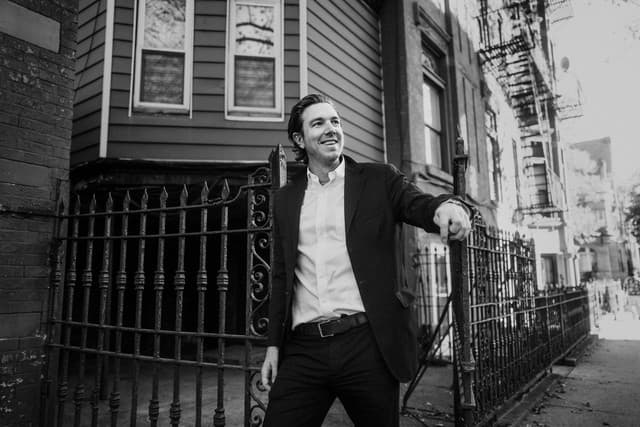 Hamilton Leithauser gallery photo 3