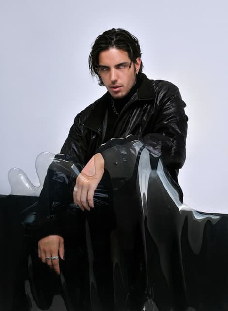 Apashe gallery photo 1