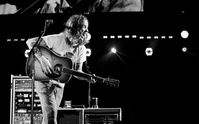 Billy Strings gallery photo 4