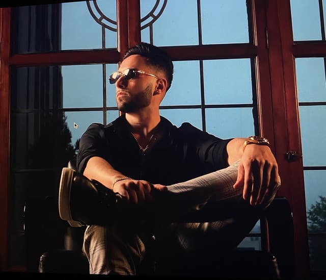 SANDRO KEYZ gallery photo 2