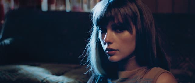 Taylor Swift gallery photo 4