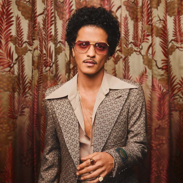 Bruno Mars gallery photo 5