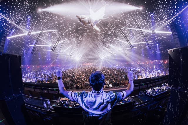 Purple Disco Machine gallery photo 1