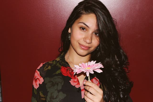 Alessia Cara gallery photo 2