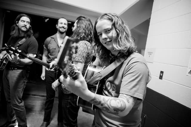 Billy Strings gallery photo 8