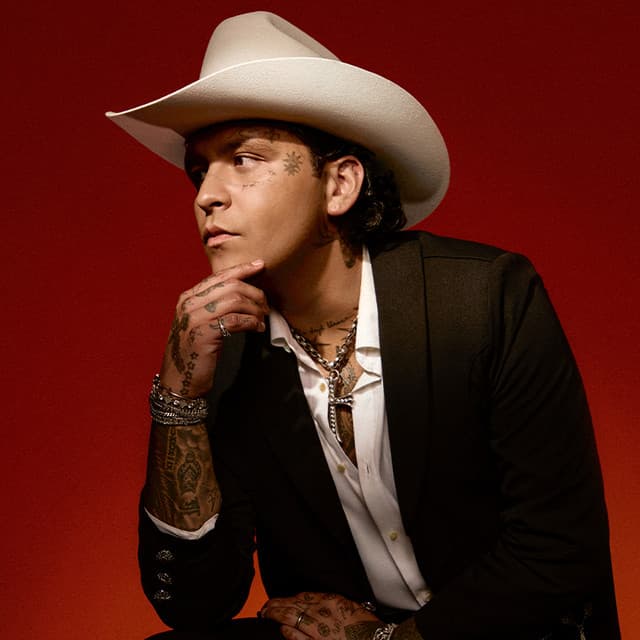 Christian Nodal gallery photo 1