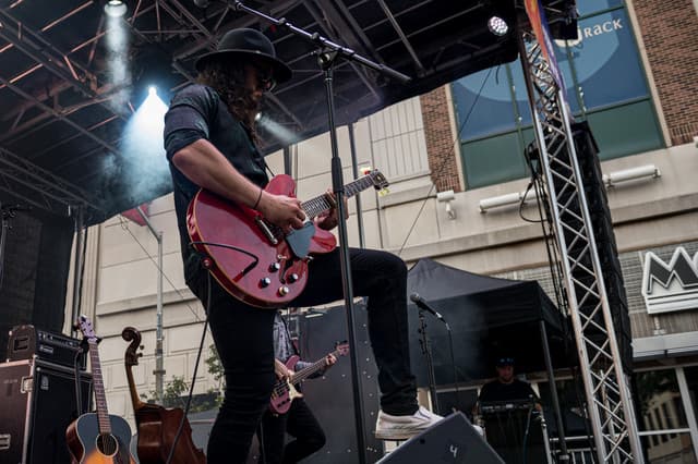 Alex Cano gallery photo 5