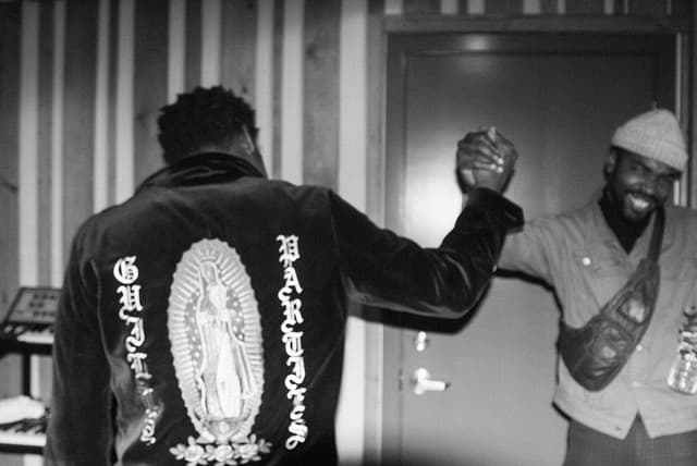 Leon Bridges gallery photo 3