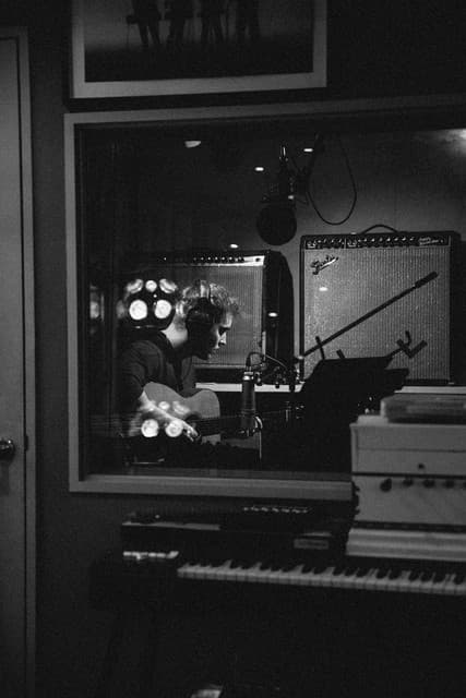 Sam Fender gallery photo 8