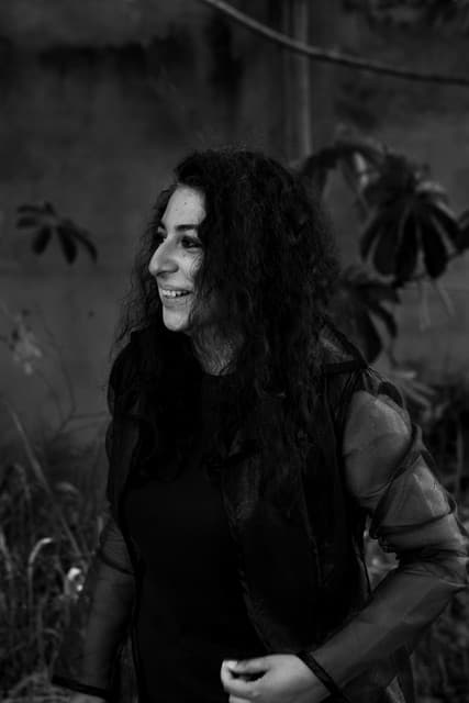 Arooj Aftab gallery photo 2