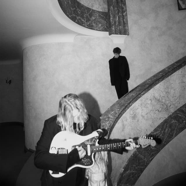 Royel Otis gallery photo 1