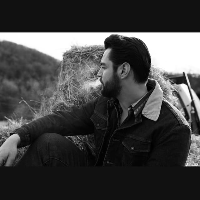 Chayce Beckham gallery photo 2