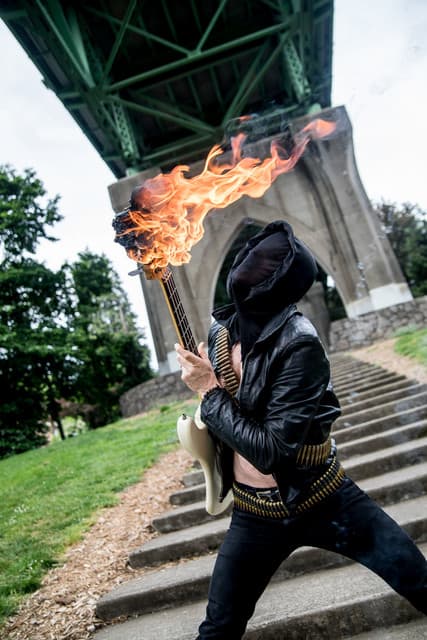 The Midnight gallery photo 1