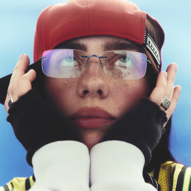 Billie Eilish gallery photo 4