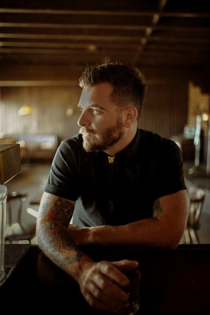 Dustin Kensrue gallery photo 1
