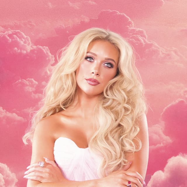 Megan Moroney gallery photo 1