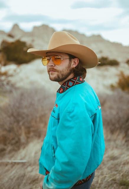 Tyler Halverson gallery photo 5