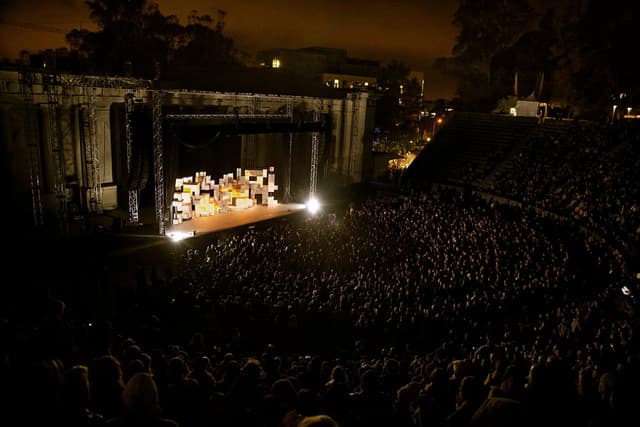 Amon Tobin gallery photo 4