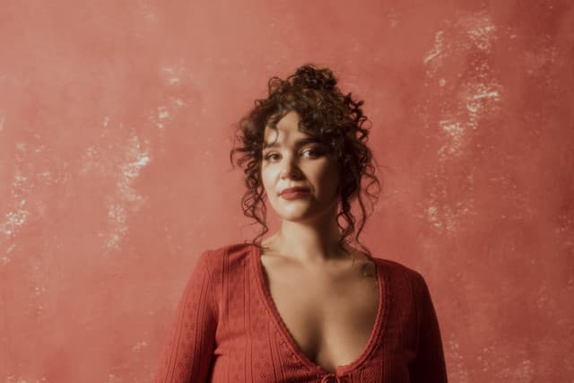 Emily Nenni gallery photo 1