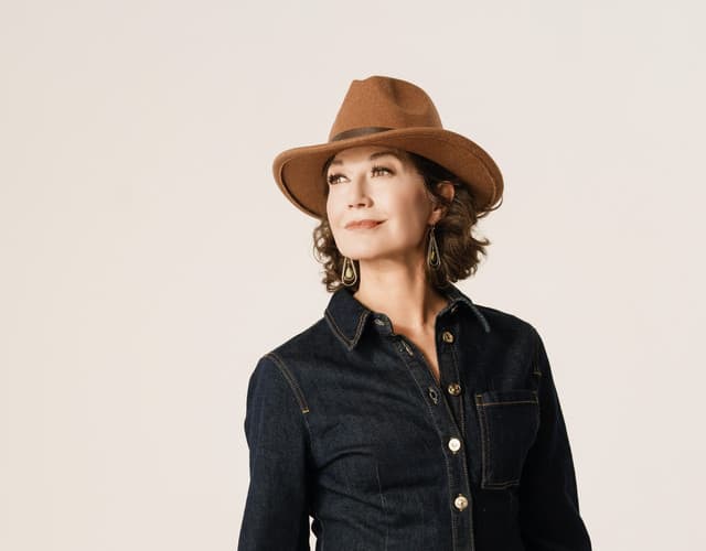 Amy Grant gallery photo 1