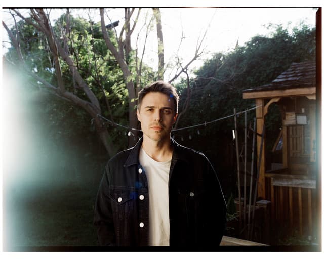 Kris Allen gallery photo 3