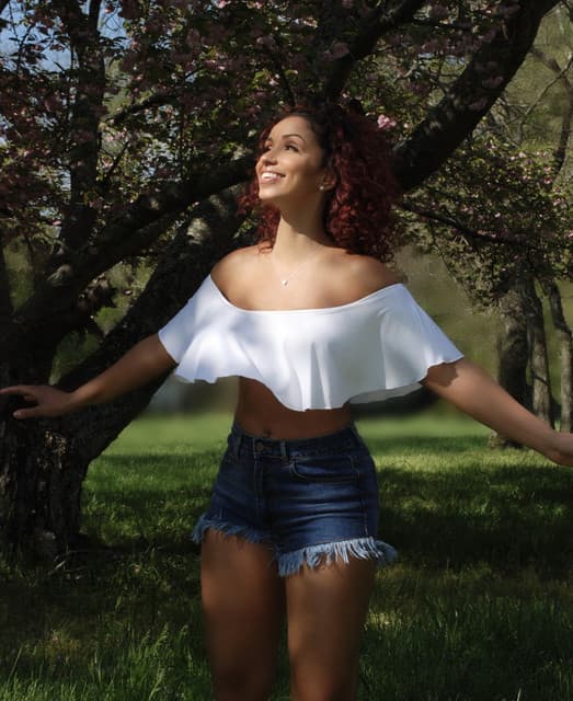 Mýa gallery photo 9