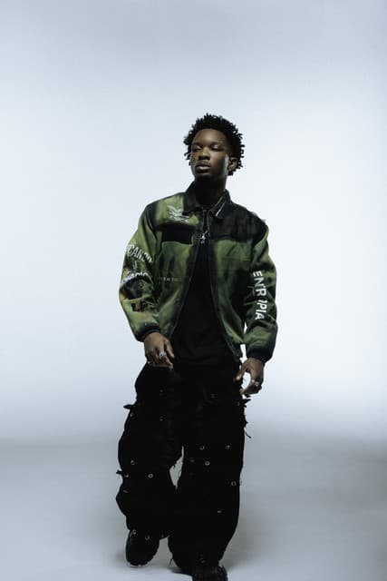d4vd gallery photo 1