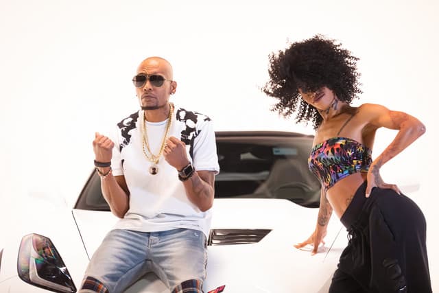 MicGeronimo gallery photo 4