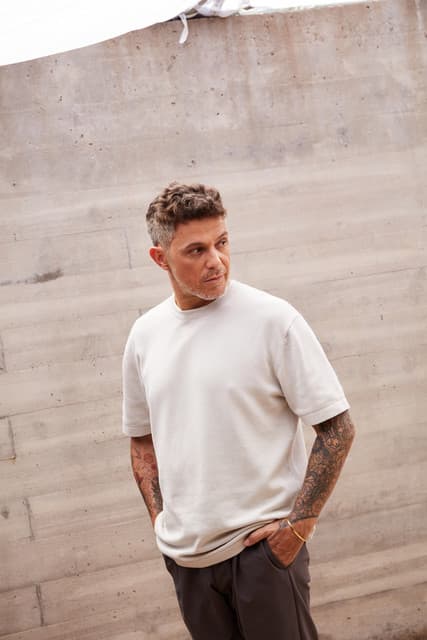 Alejandro Sanz gallery photo 1