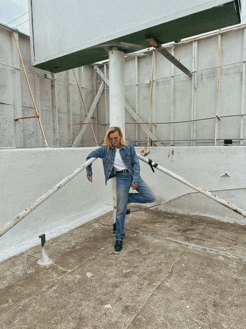 G Flip gallery photo 2