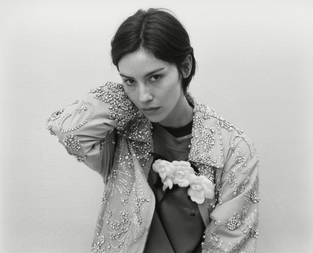 Gracie Abrams gallery photo 1