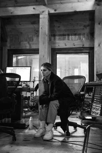 Brooke Ligertwood gallery photo 2