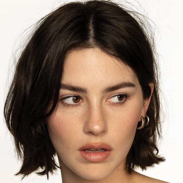 Gracie Abrams gallery photo 1