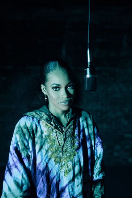 LadiKutz gallery photo 4