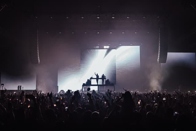 Disclosure gallery photo 4