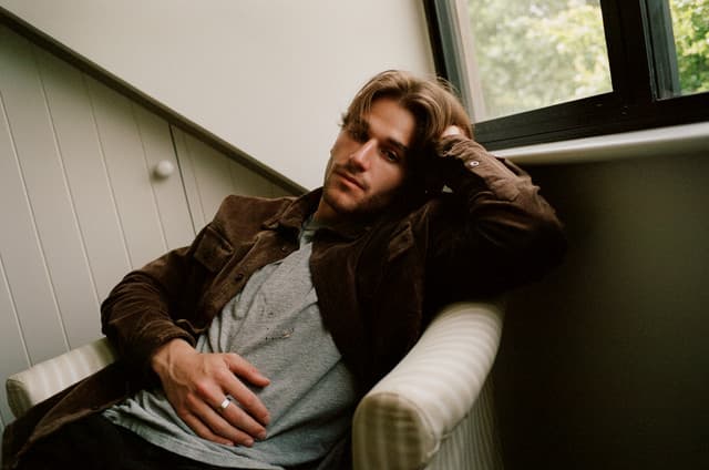 Jonah Kagen gallery photo 1